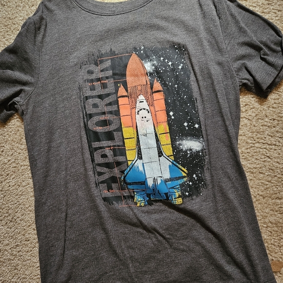Boys space shirts - Picture 6 of 7